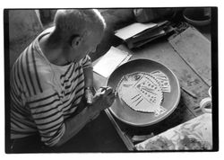 Picasso painting fish plate